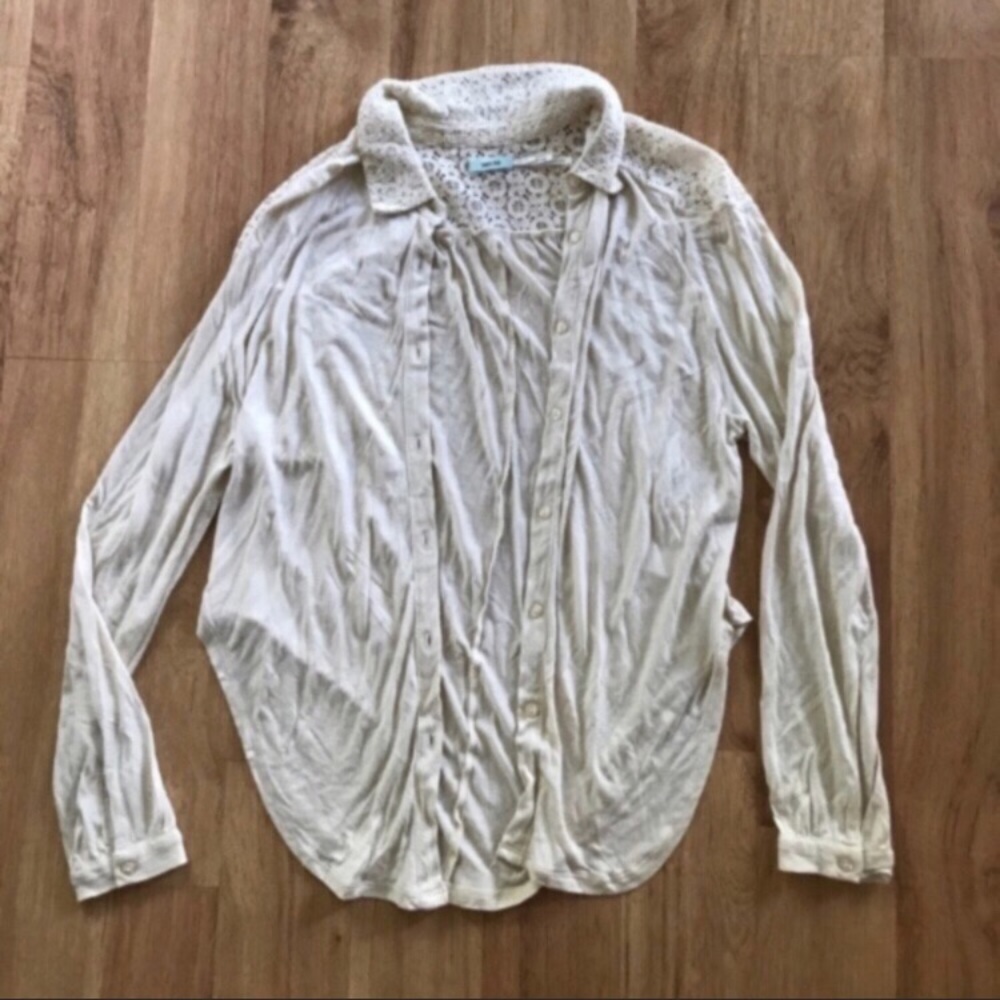 Anthropologie Lace Cream Button Up Top Size Small
